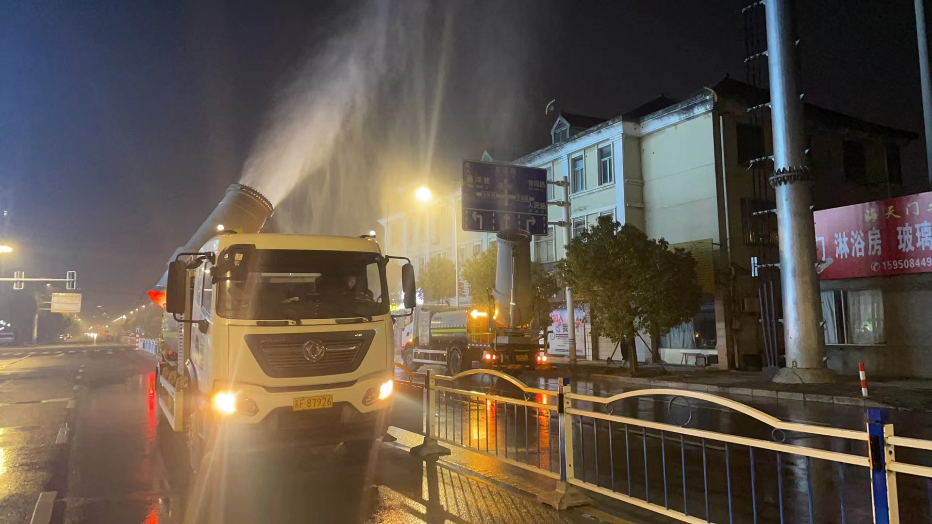 堅(jiān)守一線(xiàn)  守護(hù)“春潔”4